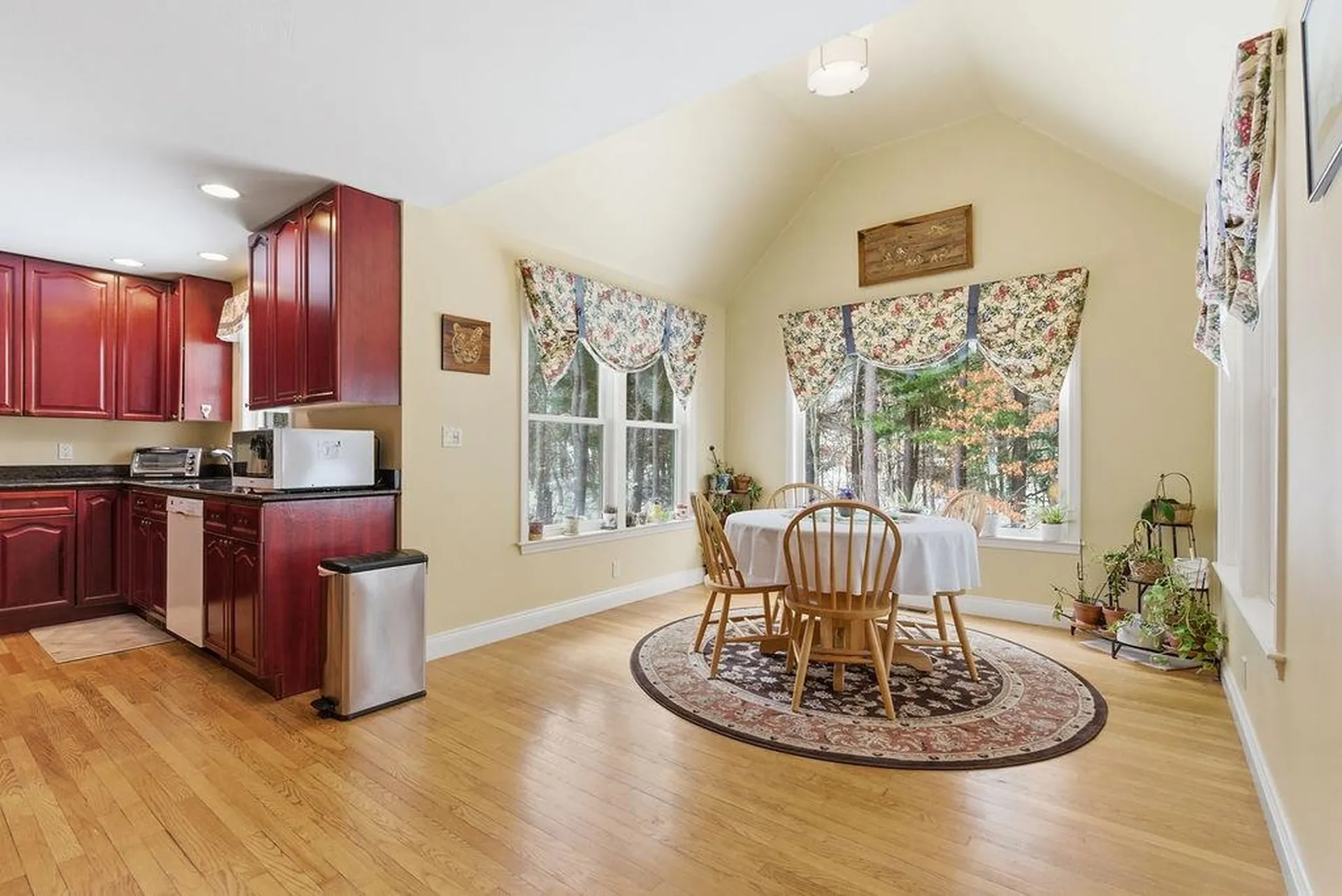 20 Salmon Brook Drive Nashua NH 03062