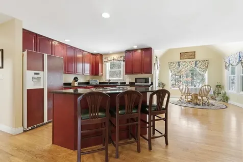 20 Salmon Brook Drive Nashua NH 03062