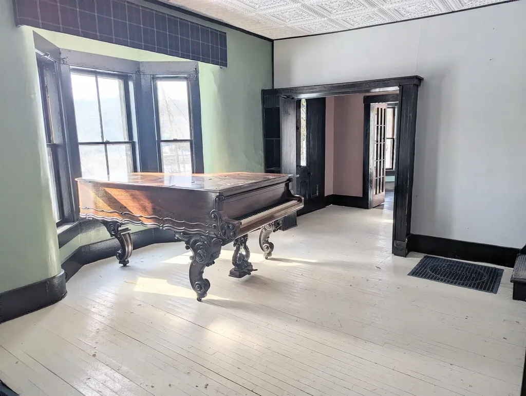 1276 Creamery Road Ryegate VT 05042