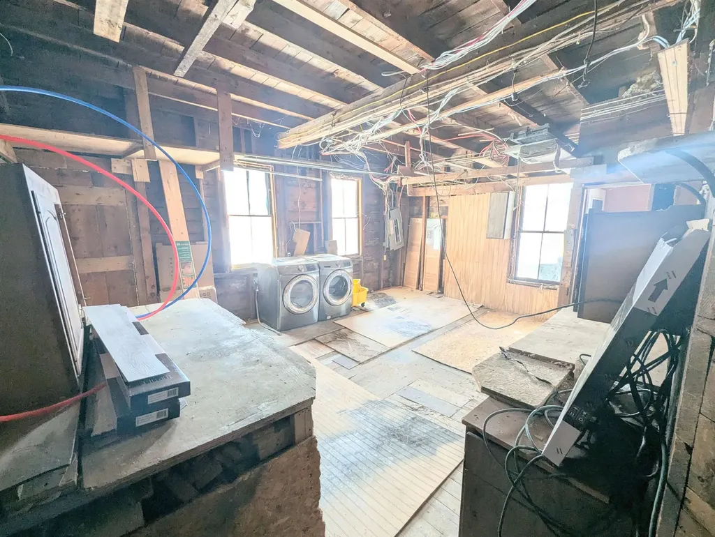 1276 Creamery Road Ryegate VT 05042