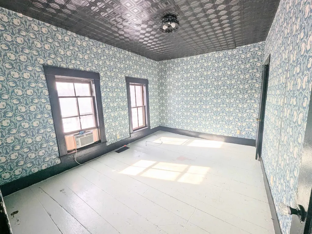 1276 Creamery Road Ryegate VT 05042