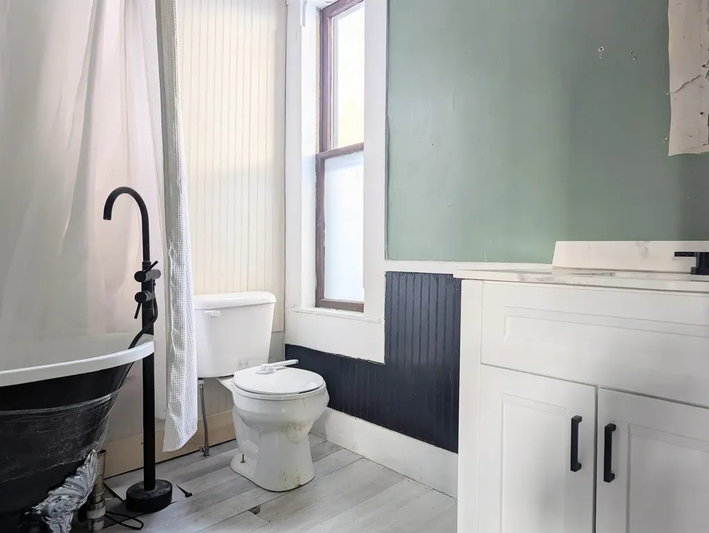 1276 Creamery Road Ryegate VT 05042