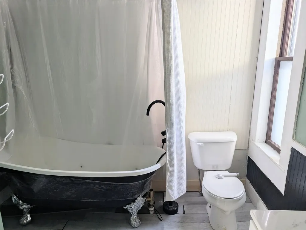 1276 Creamery Road Ryegate VT 05042