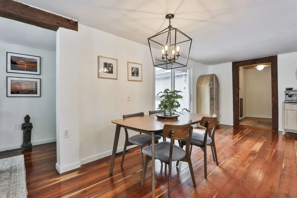 6 Skyline Drive Brookline NH 03033