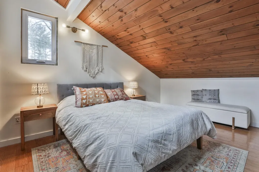 6 Skyline Drive Brookline NH 03033