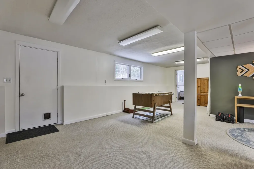 6 Skyline Drive Brookline NH 03033