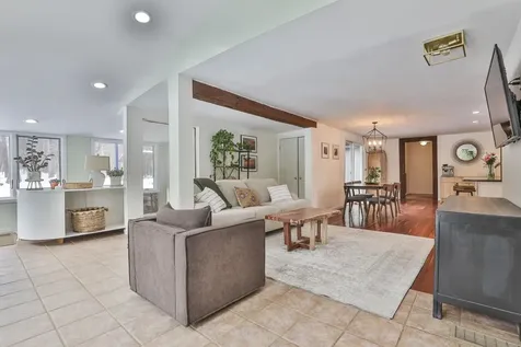 6 Skyline Drive Brookline NH 03033