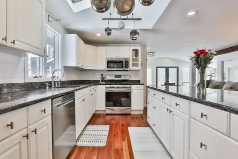 6 Skyline Drive Brookline NH 03033