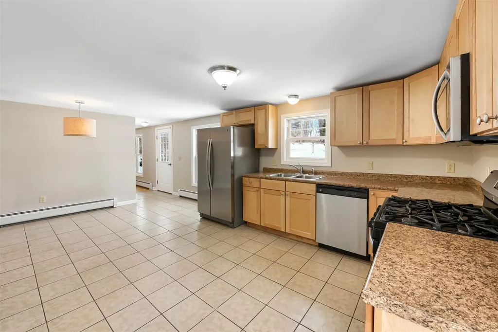 5 Alder Lane Essex VT 05452