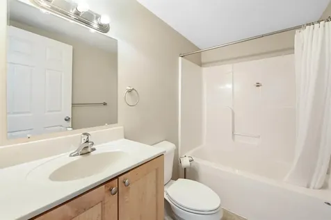 5 Alder Lane Essex VT 05452