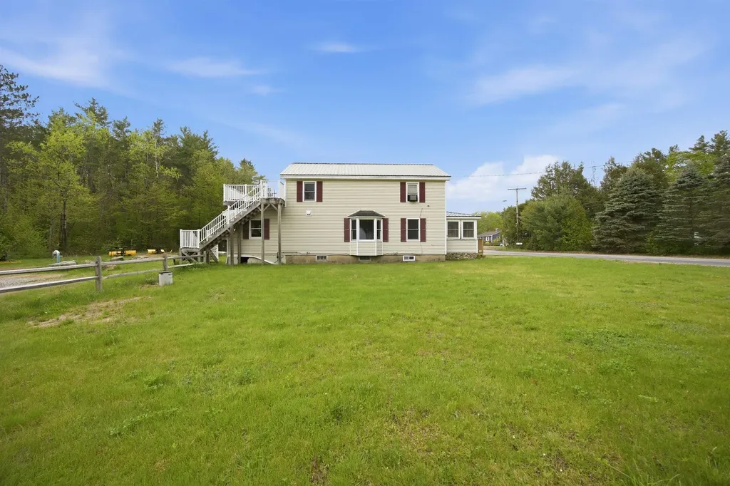 372 Owl Street Campton NH 03223