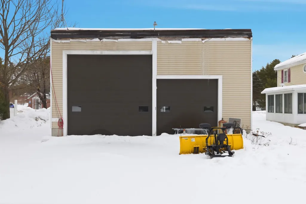 372 Owl Street Campton NH 03223