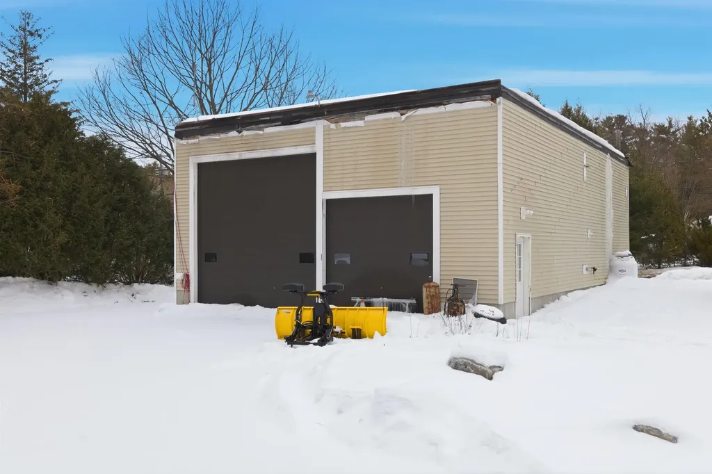 372 Owl Street Campton NH 03223