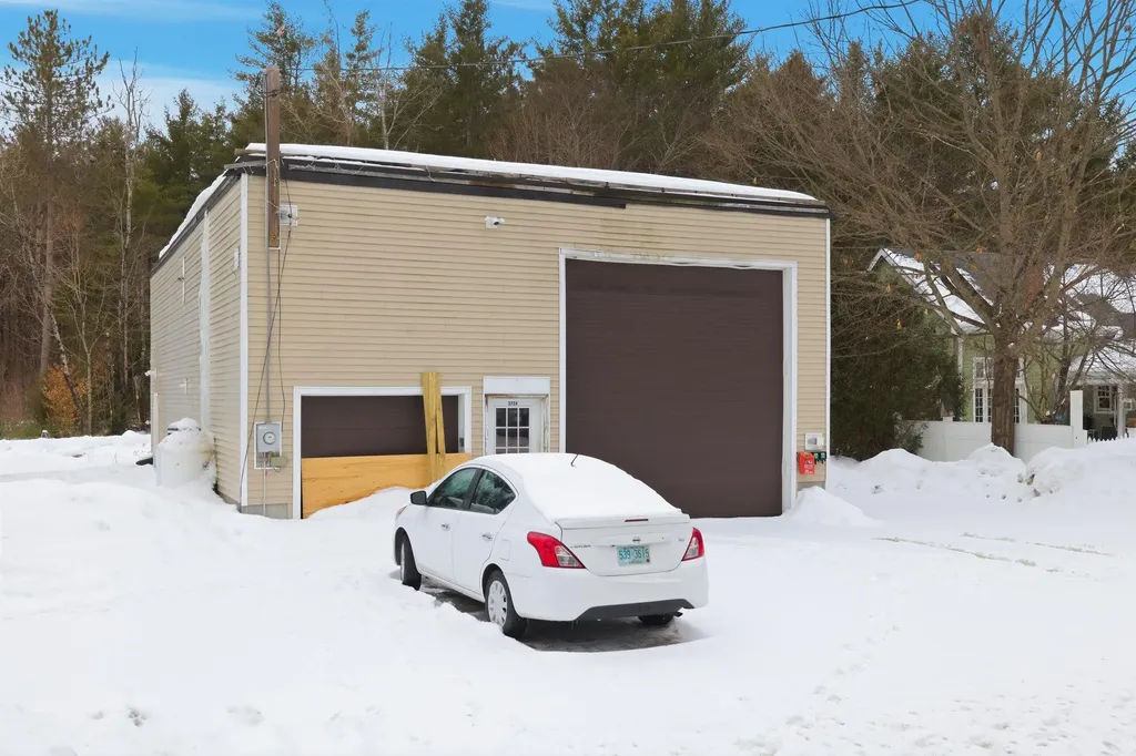 372 Owl Street Campton NH 03223