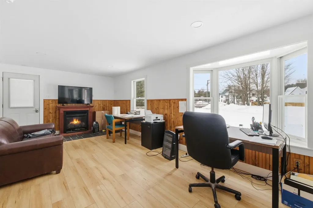 372 Owl Street Campton NH 03223