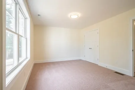 8 Wilderness Drive Nashua NH 03062