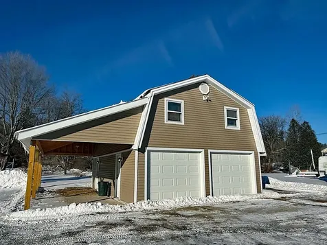 207.5 Dorr Drive Rutland City VT 05701