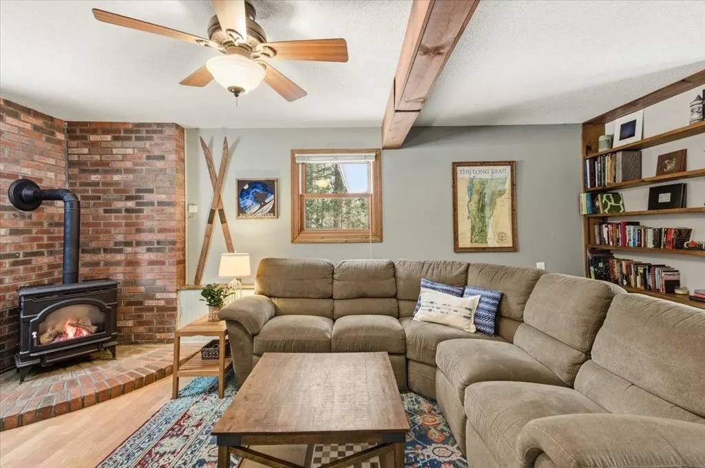 31 Greenbriar Drive Essex VT 05452