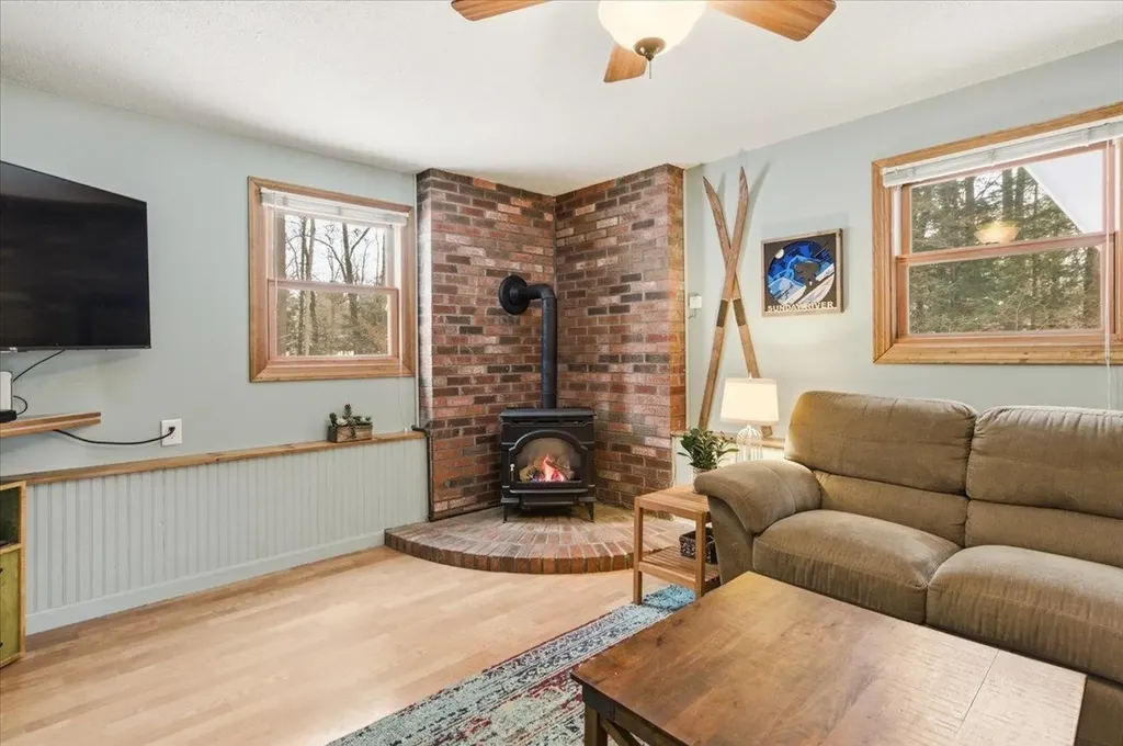 31 Greenbriar Drive Essex VT 05452