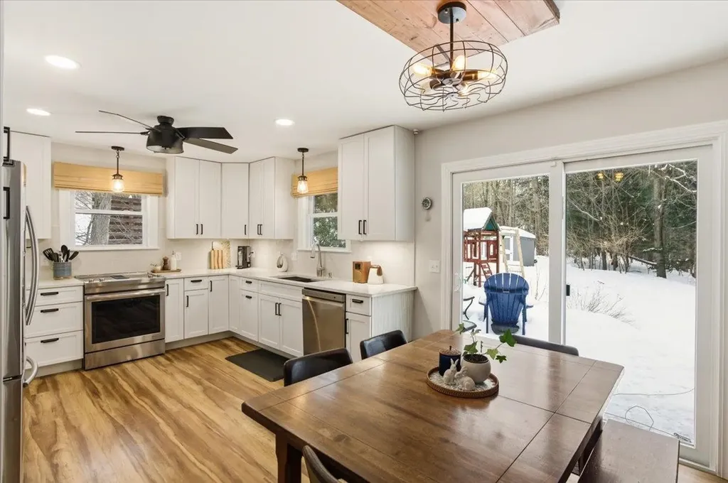 31 Greenbriar Drive Essex VT 05452