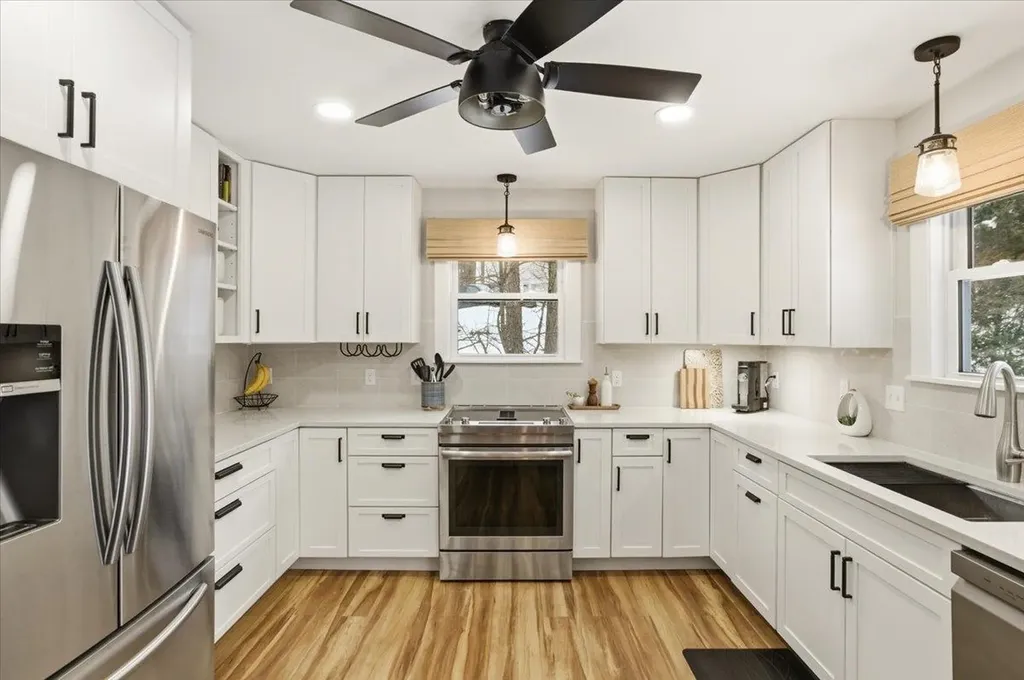 31 Greenbriar Drive Essex VT 05452