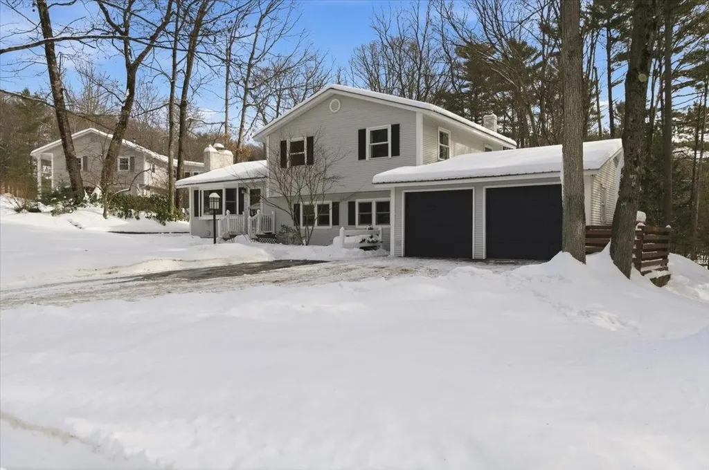 31 Greenbriar Drive Essex VT 05452