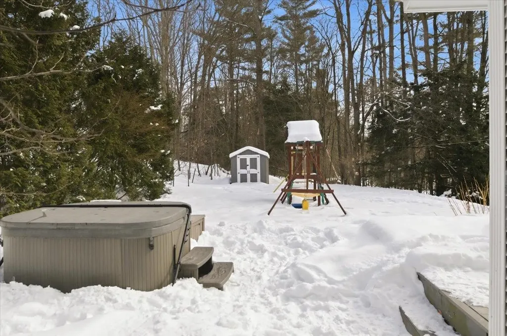 31 Greenbriar Drive Essex VT 05452