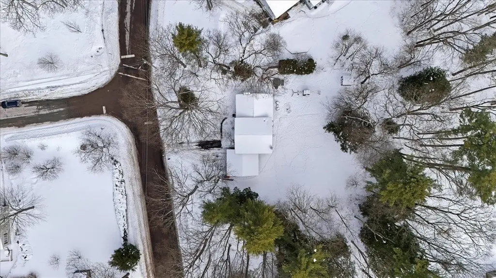 31 Greenbriar Drive Essex VT 05452