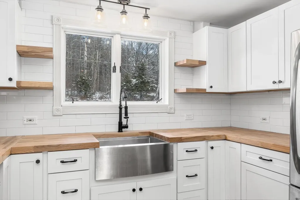 1871 Route 103 Mount Holly VT 05758