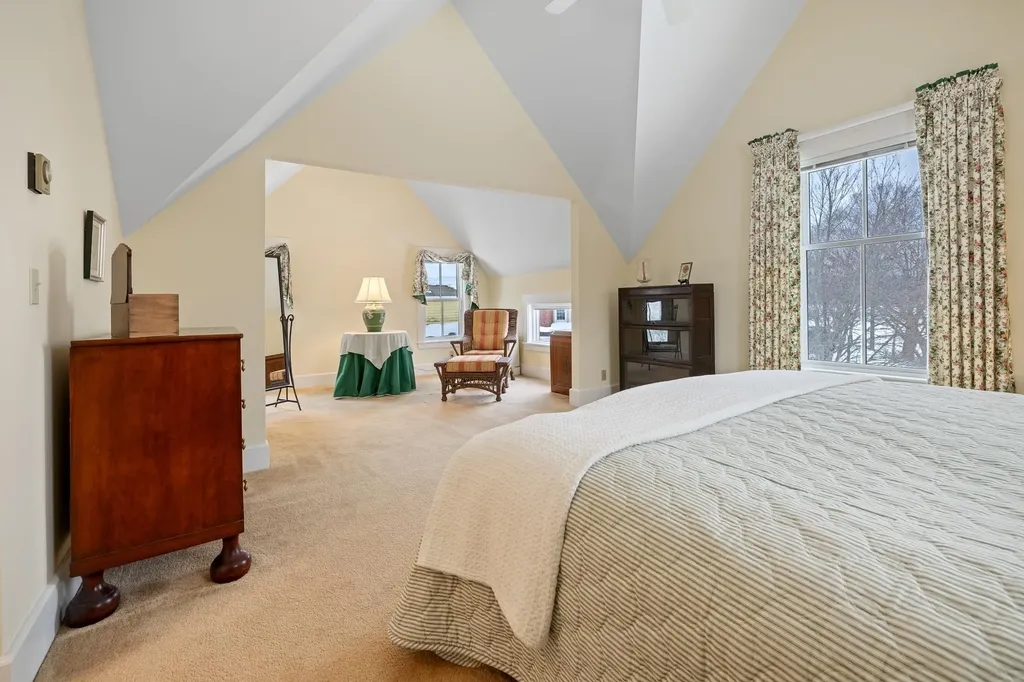 41 Chosen Vale Lane Enfield NH 03748