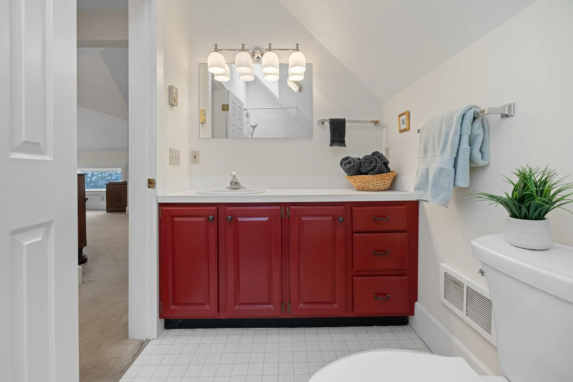 41 Chosen Vale Lane Enfield NH 03748