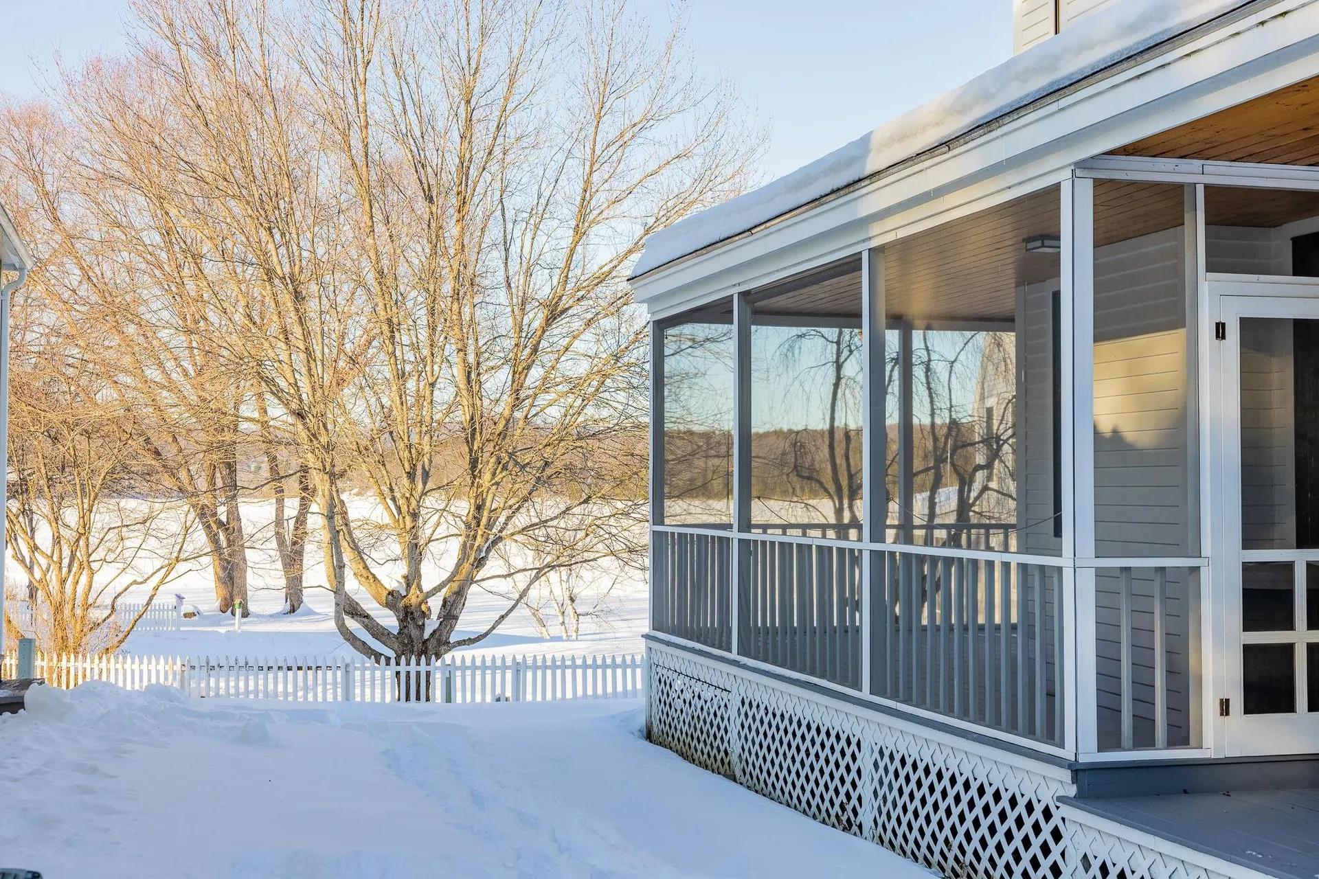 41 Chosen Vale Lane Enfield NH 03748