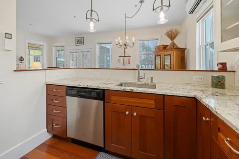 41 Chosen Vale Lane Enfield NH 03748