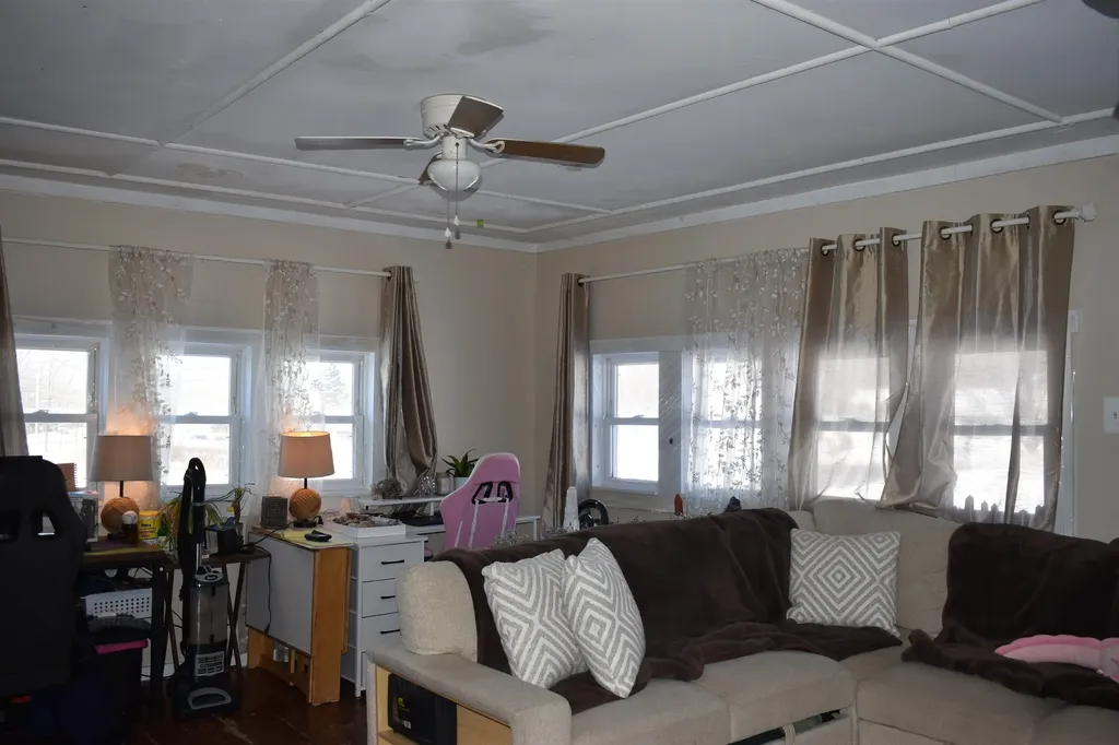 641 & 647 First Nh Turnpike Northwood NH 03261