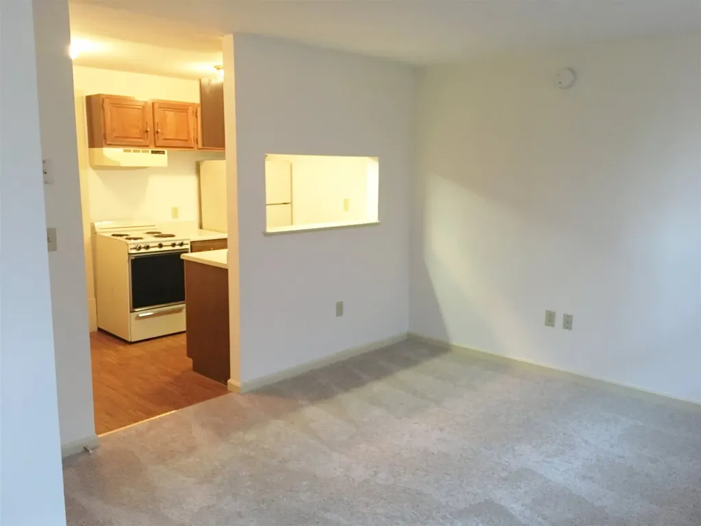 124 Orange Street Manchester NH 03103