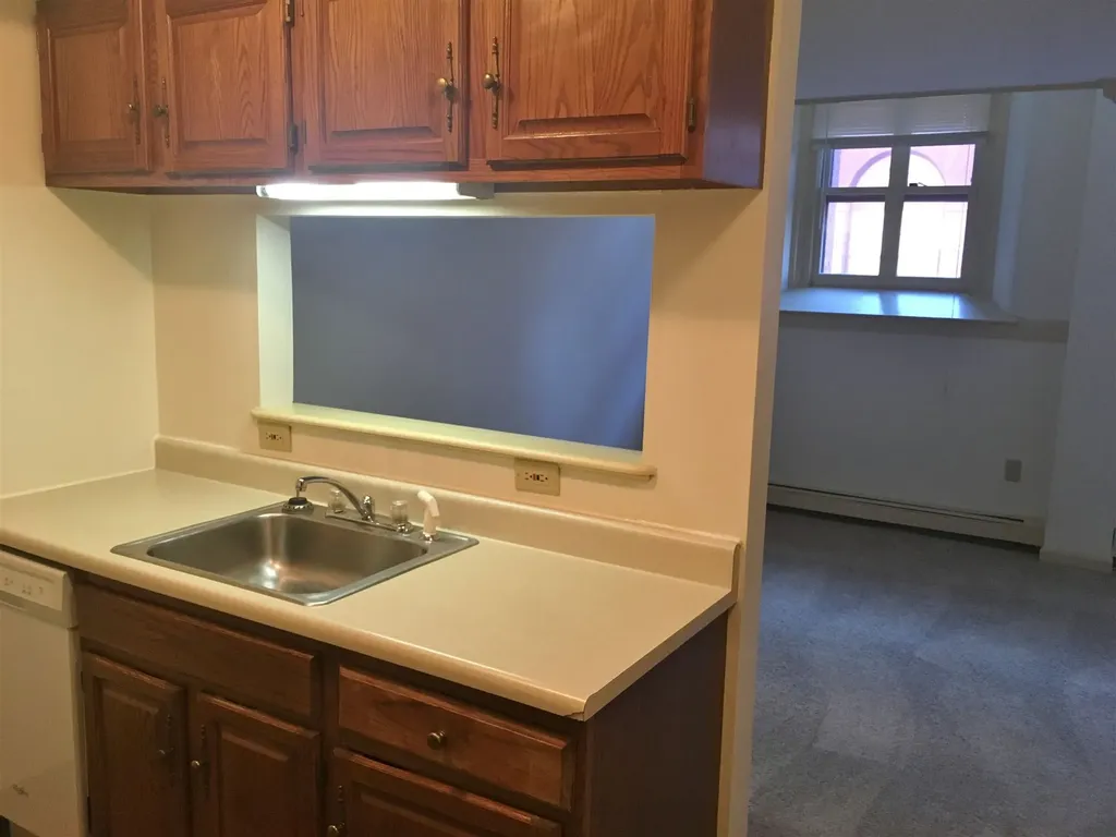 124 Orange Street Manchester NH 03103