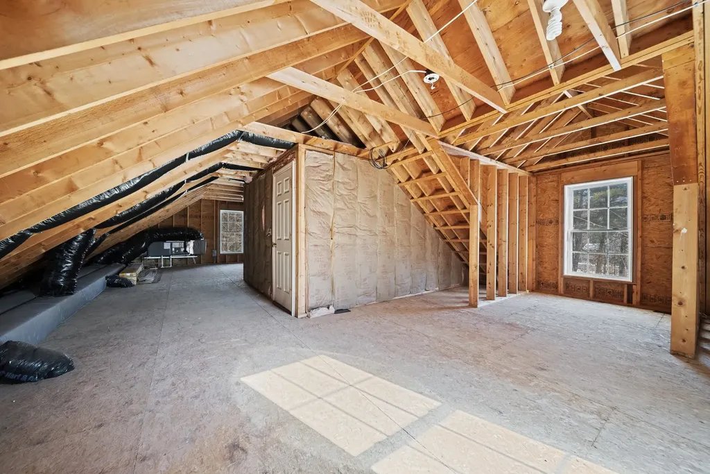 26 Sweetbriar Lane Chester NH 03036