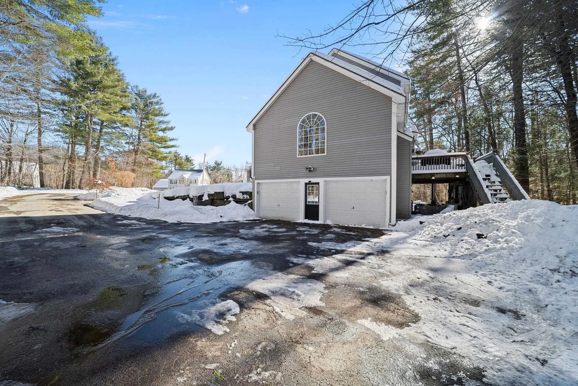 26 Sweetbriar Lane Chester NH 03036