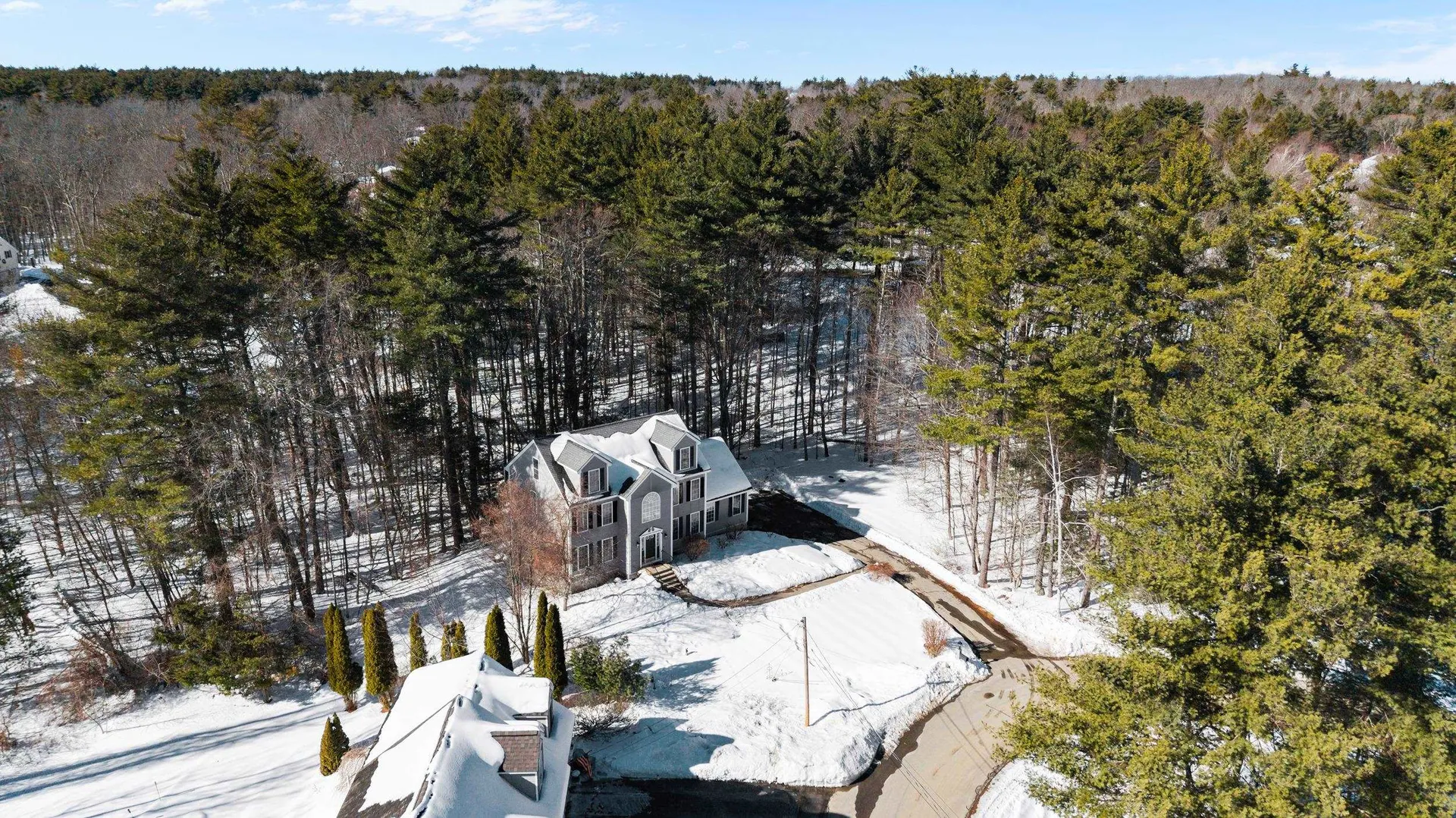 26 Sweetbriar Lane Chester NH 03036