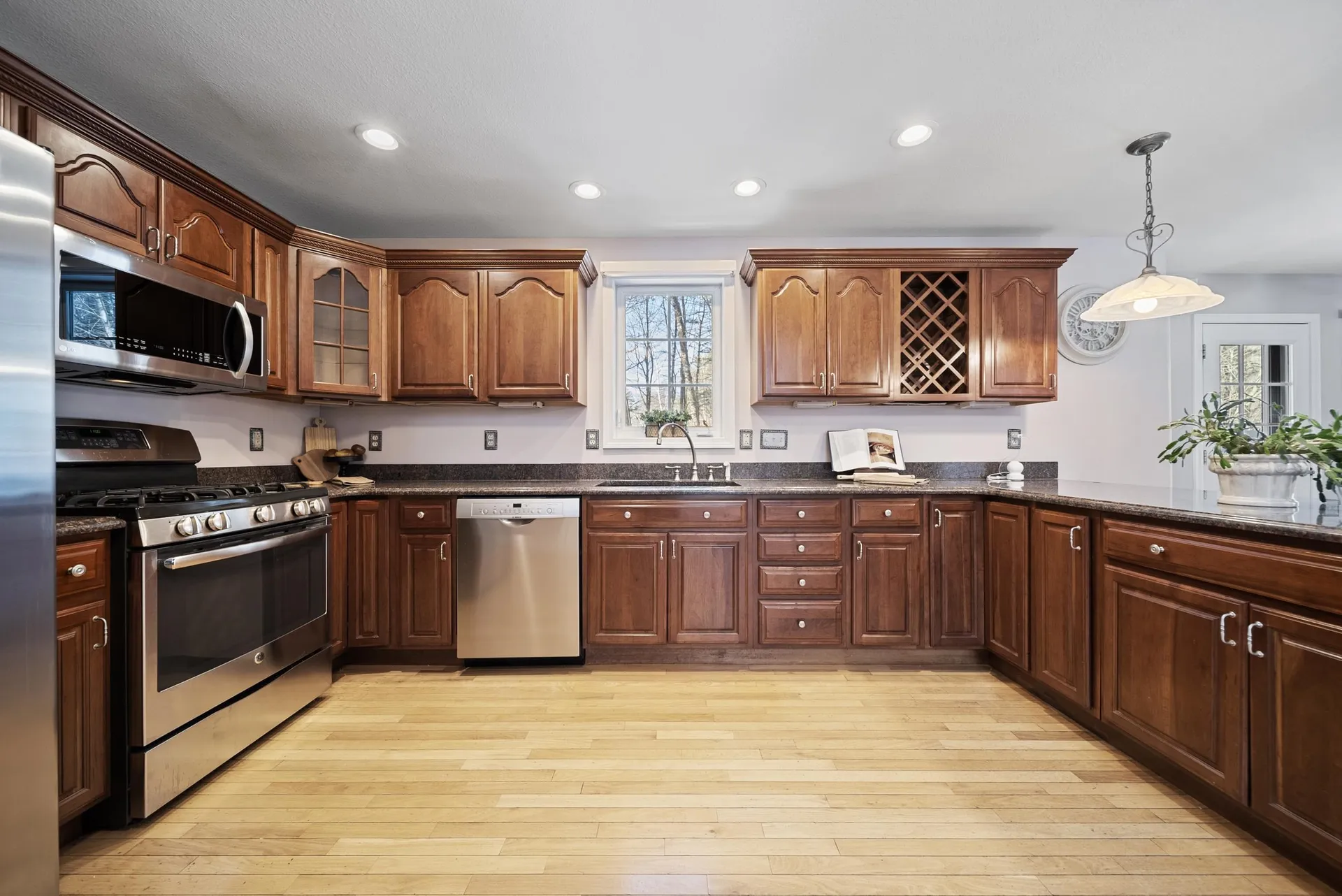 26 Sweetbriar Lane Chester NH 03036