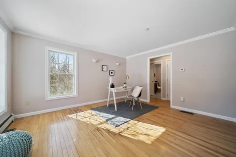 26 Sweetbriar Lane Chester NH 03036