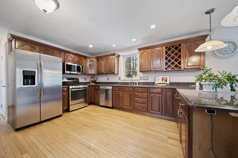 26 Sweetbriar Lane Chester NH 03036