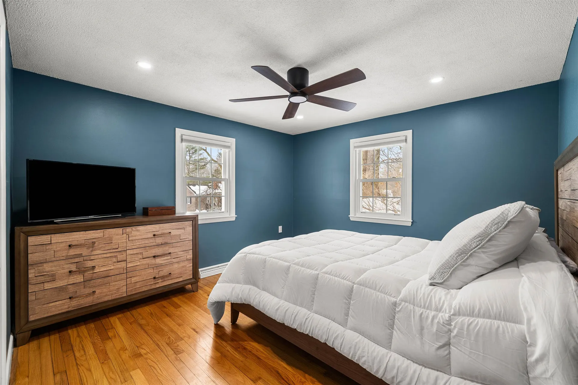 25 Carol Avenue Salem NH 03079