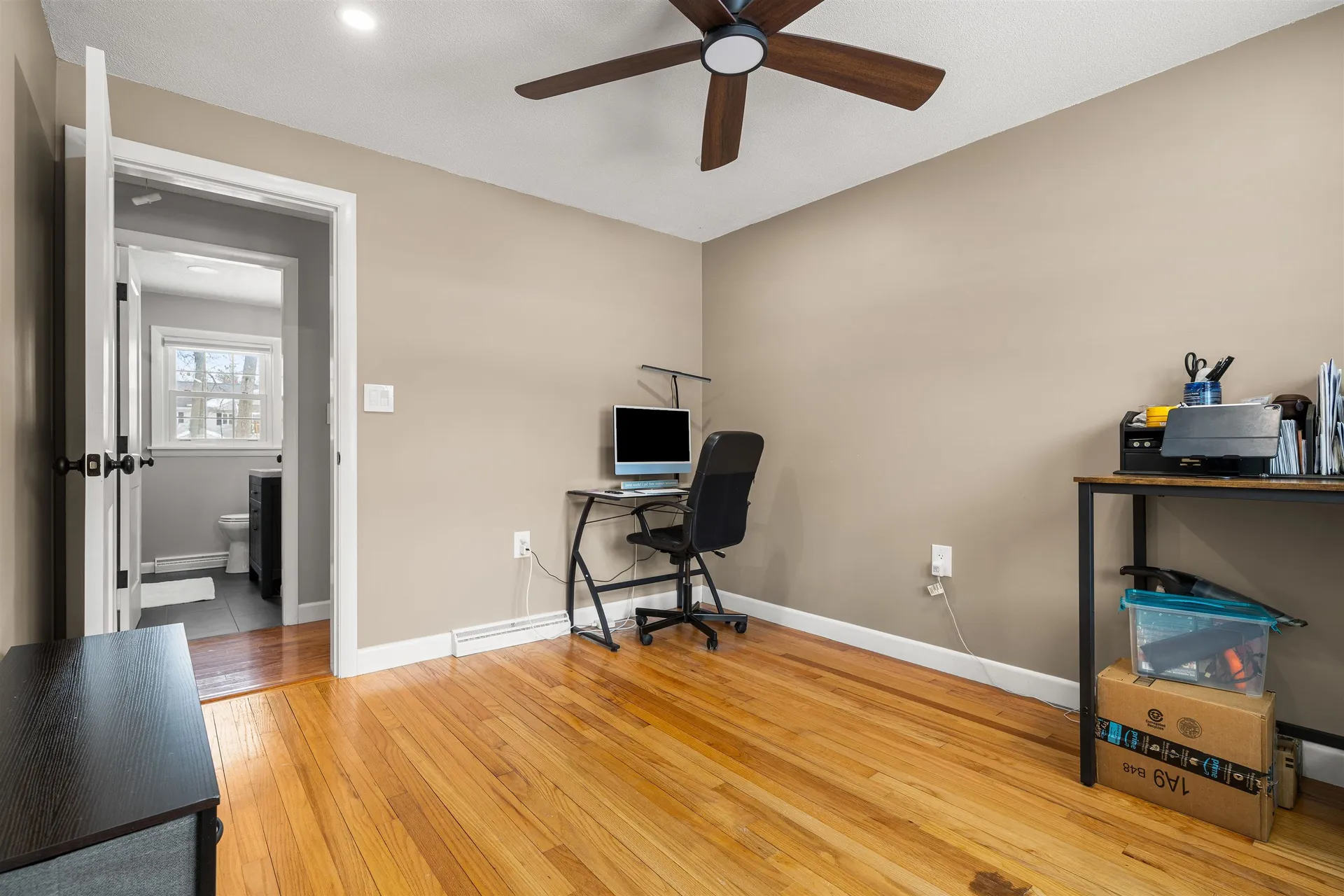 25 Carol Avenue Salem NH 03079