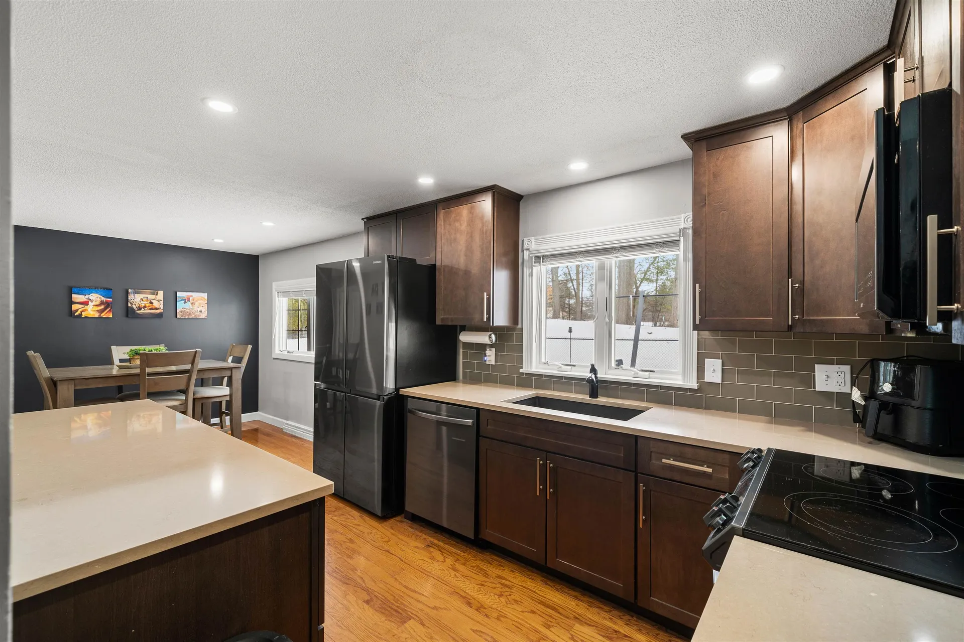 25 Carol Avenue Salem NH 03079