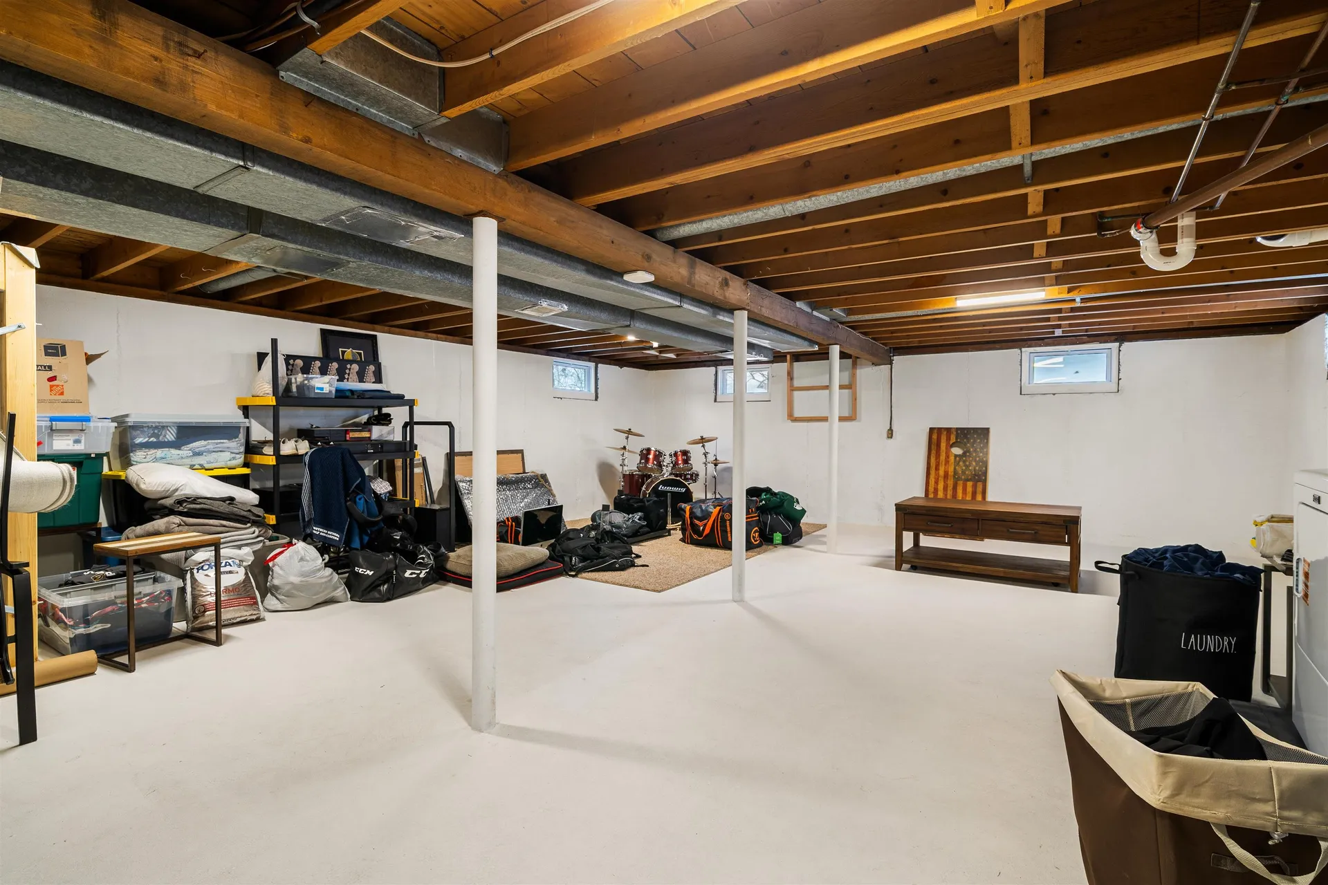 25 Carol Avenue Salem NH 03079