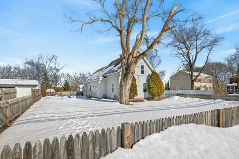 185 Mast Road Manchester NH 03102