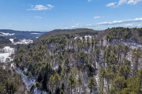 153 Russell Road Tunbridge VT 05077