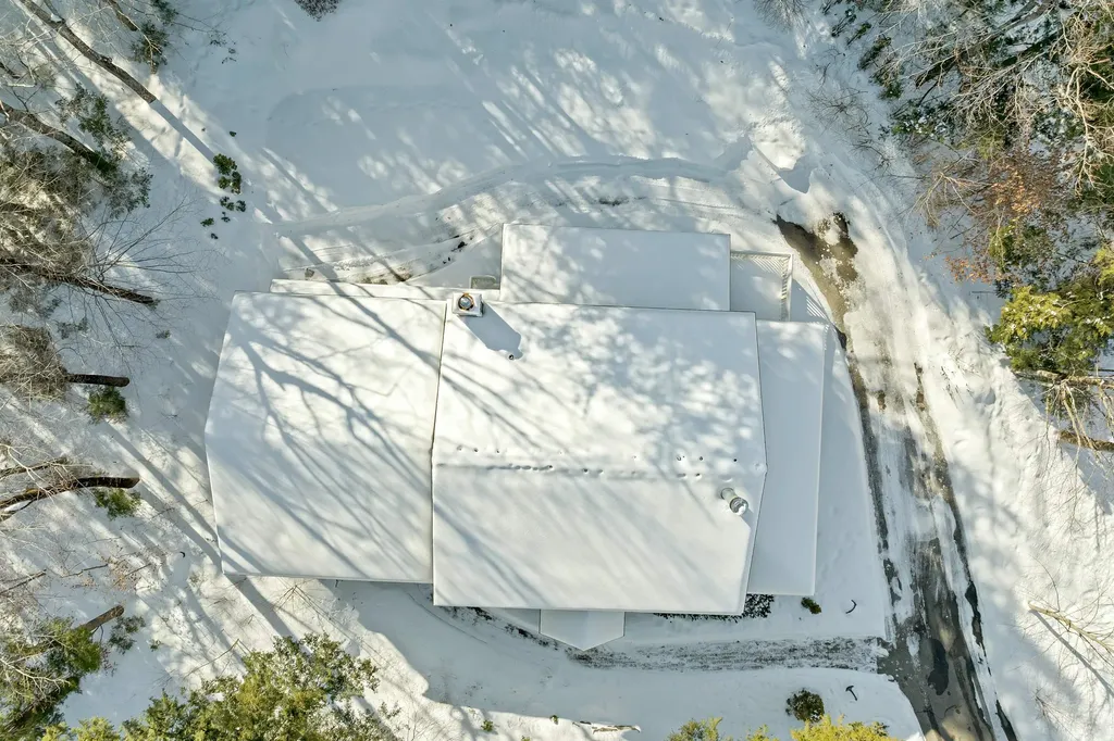 45 Timber Lane Laconia NH 03246