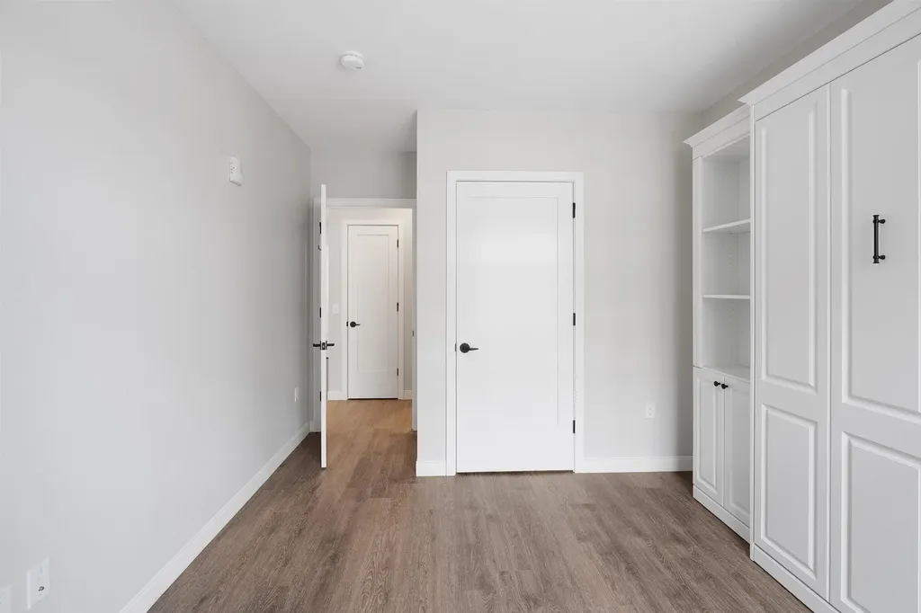 18 Artisan Drive Salem NH 03079